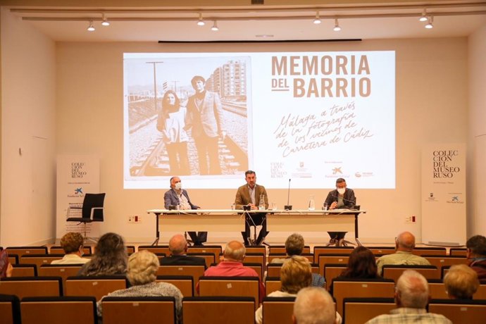 Presentación del proyecto artístico Memoria del Barrio