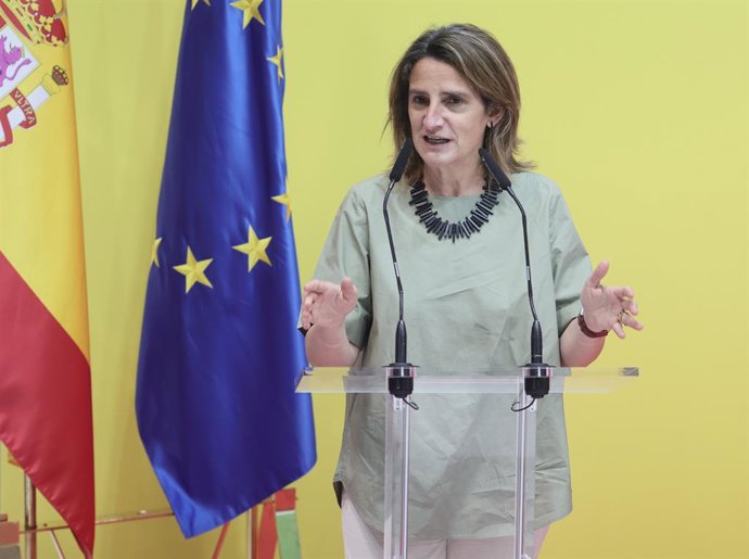 La vicepresidenta cuarta y ministra para la Transición Ecológica y el Reto Demográfico, Teresa Ribera, interviene en la entrega de los premios a los Pueblos Más Bonitos de España en el marco de FITUR, a 21 de mayo de 2021, en IFEMA, Madrid, (España). Ho