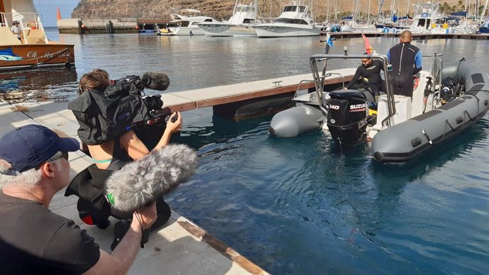 Periodistas de medios internacionales grabando un reportaje en La Gomera