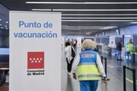 Las personas de 55 y 56 años podrán pedir cita en el sistema de autovacunación desde este lunes