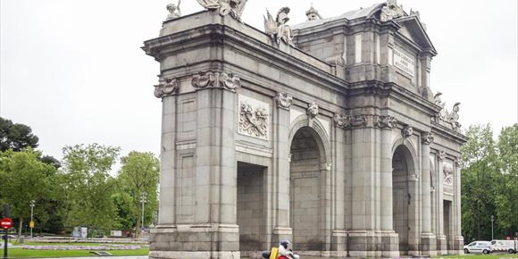 3. Madrid homenajea a Sabatini, padre de la Puerta de Alcalá o el Palacio de Godoy, con actividades culturales hasta enero