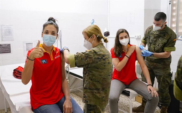 La selección española de baloncesto en plena vacunación