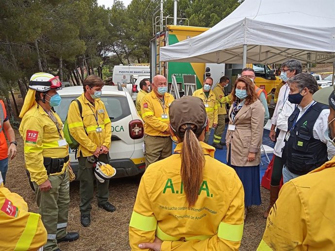 La consejera de Agricultura, Carmen Crespo, asiste al ensayo de Infoca y 112 Andalucía celebrado en Berja (Almería)