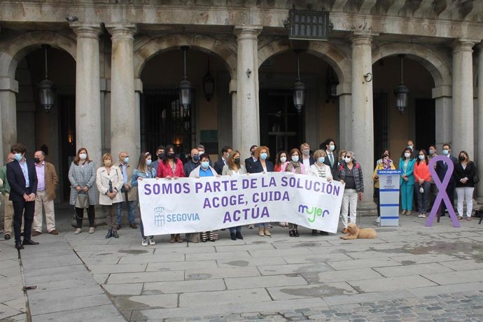 Concentración en contra de la violencia de género en Segovia.