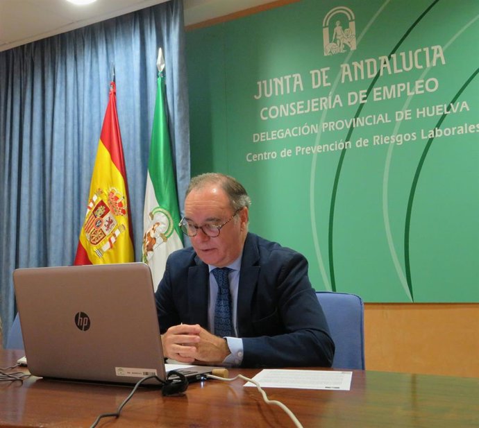 El delegado de Empleo, Formación, Trabajo Autónomo, Transformación Económica, Industria, Conocimiento y Universidades en Huelva, Antonio Augustín.