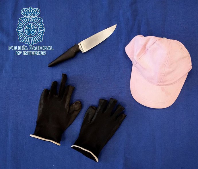 Objetos utilizados por los dos jóvenes detenidos en Jerez