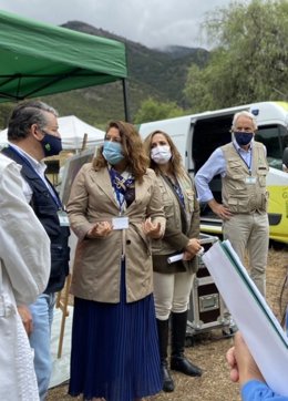 Crespo, en su visita a Castala, en Berja (Almería)