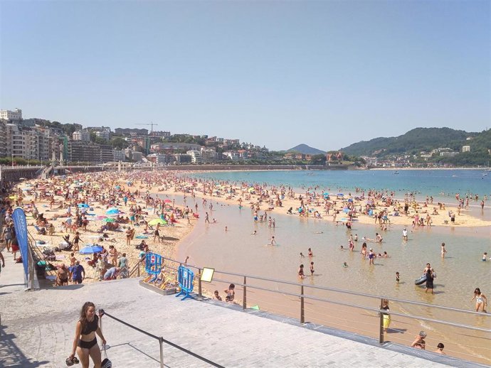 Archivo - Playa de La Concha el pasado verano