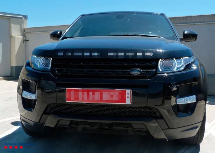 Imagen de uno de los vehículos sustraídos por la banda que presuntamente los robaba para venderlos en España.