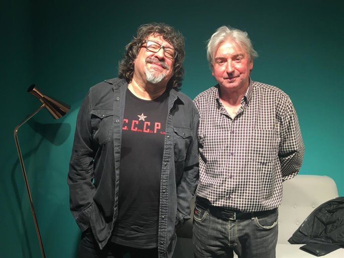 El músico y cantautor Pep Sala y el mánager y letrista Joan Capdevila, autores de 'Quina nit. El disc que va canviar les nostres vides' (Rosa dels Vents)