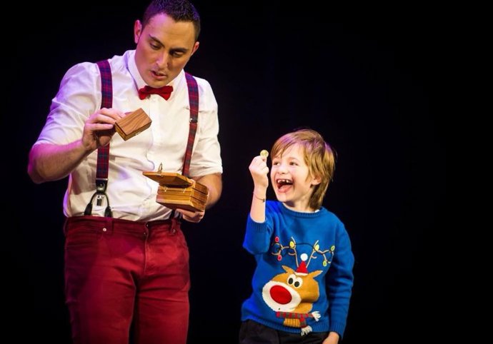 El artista Héctor Sansegundo.