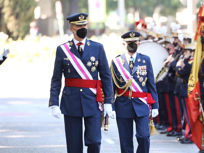 EL REY FELIPE VI EN EL DESFILE DE LAS FUERZAS ARMADAS