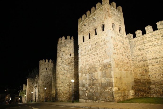 Archivo - La iluminación monumental de Toledo estará activa todas las noches entre los meses de mayo a octubre