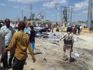Archivo - Imagen de archivo de un atentado de Al Shabaab en Mogadiscio 