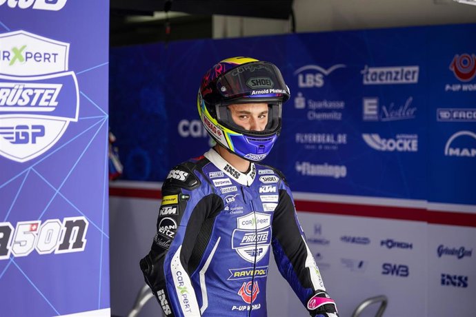 Archivo - El piloto suizo de Moto3 Jason Dupasquier