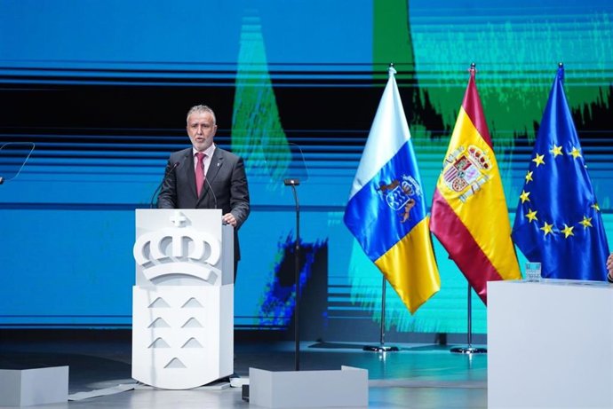 El presidente de Canarias, Ángel Víctor Torres, durante su discurso en el acto institucional del Día de Canarias