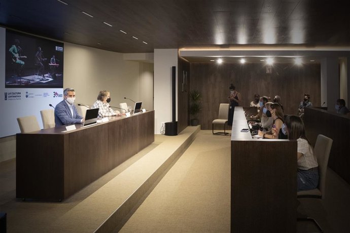 L vicepresidente y consejero de Universidades, Igualdad, Cultura y Deporte, Pablo Zuloaga, presenta el balance de La Cultura Contraataca.