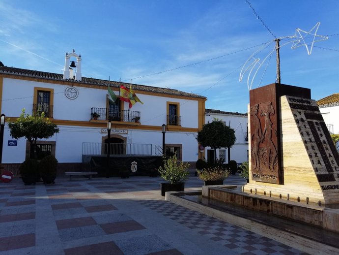 Archivo - Plaza del Ayuntamiento de Algar en la Sierra de Cádiz