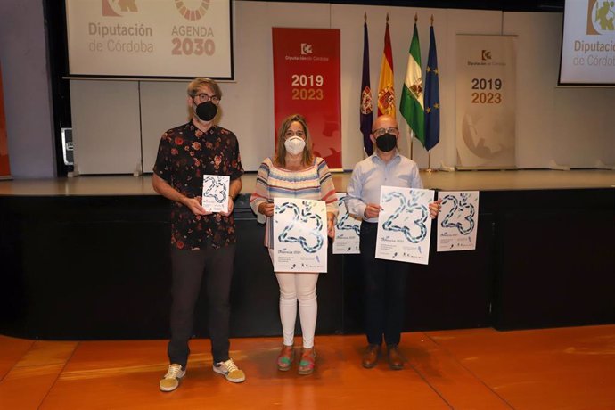 La delegada de Cultura de la Diputación de Córdoba, Salud Navajas, en la presentación de 'DMencia'.