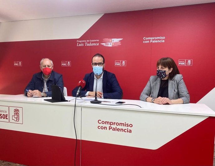 Encuentro con los medios de comunicación para analizar el nuevo Mapa de Transporte y el estado de la red viaria autonómica en la provincia de Palencia.
