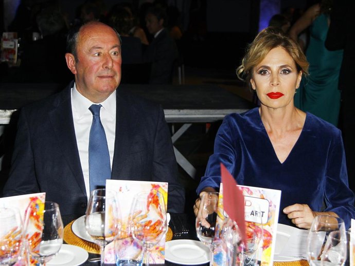 Archivo - Ágatha Ruiz de la Prada y Luis Miguel Rodríguez