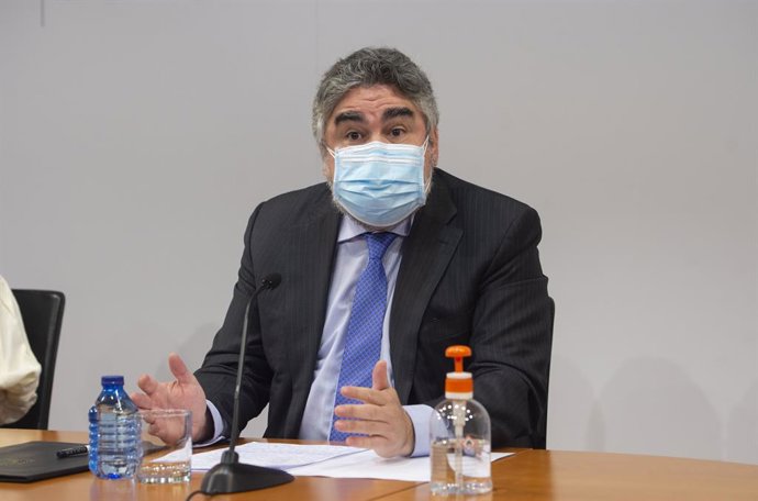 El ministro de Cultura y Deporte, José Manuel Rodríguez Uribes, durante el acto de firma de un Convenio para digitalizar fondos documentales de interés para la Memoria Democrática, a 26 de mayo de 2021, en el Auditorio del Ministerio de Cultura, Madrid,