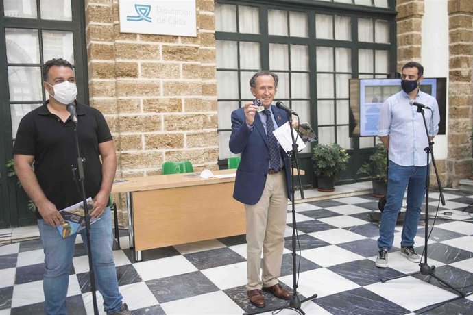 Presentación del calendario ornitológico de Diputación