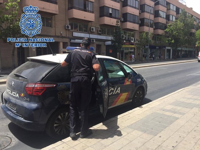 Vehículo de la Policía Nacional