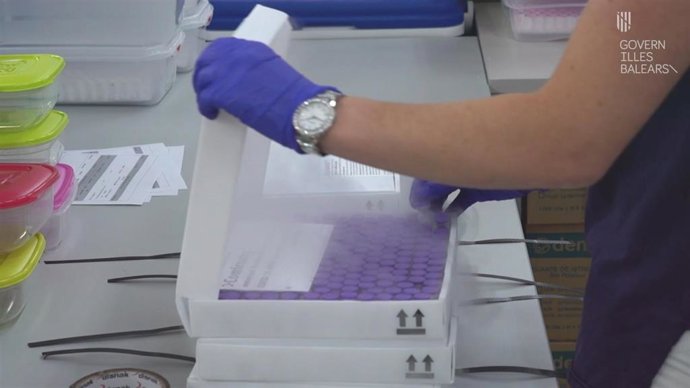 Llegada de nuevas dosis de Pfizer a Baleares.