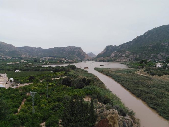 Archivo - Aspecto del municipio de Blanca, en Murcia, y del río Segura una semana después de la DANA