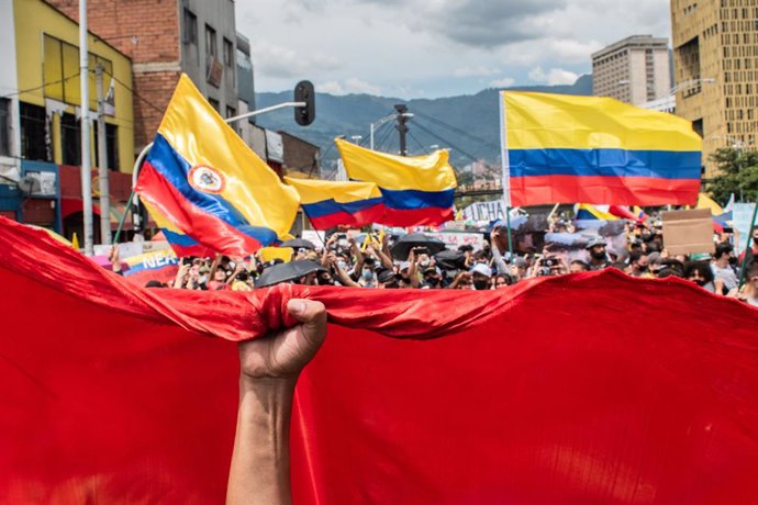 MAnifestación durante el paro nacional en Medellín, Colombia