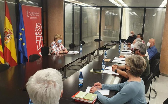 La consellera de Sanidad, Ana Barceló, se reúne con la dirección del Consejo Valenciano de Personas Mayores