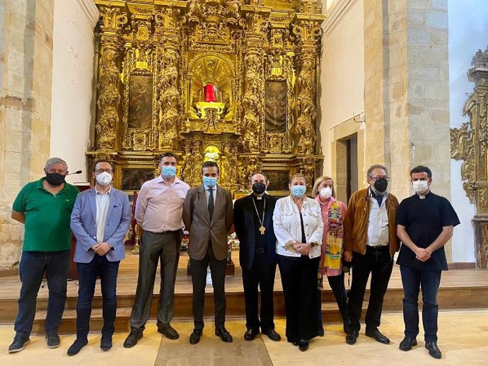 Visita a la iglesia de Vadillo.