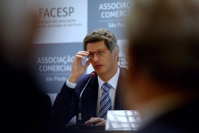 Archivo - 26 August 2019, Brazil, So Paulo: Brazilian environment minister Ricardo Salles attends a meeting with the Commercial Association of the Sao Paulo. Photo: Marcelo Chello/ZUMA Wire/dpa