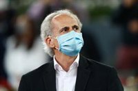 La Comunidad de Madrid esperará a tener más población vacunada para dejar atrás la mascarilla en exteriores