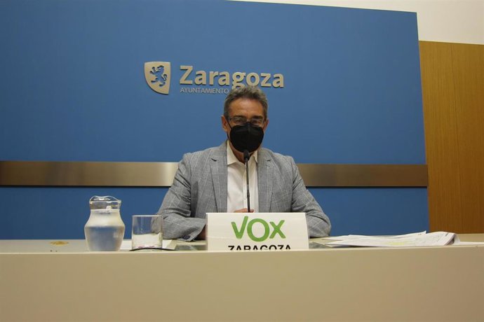 El portavoz de VOX en el Ayuntamiento de Zaragoza, Julio Calvo.