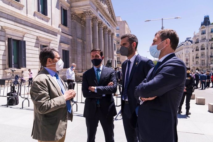 Matarí y Castellón junto al alcalde, Ramón Fernández-Pacheco y el presidente de la Diputación, Javier Aureliano García, en Madrid