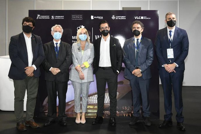 Representante sde instituciones valencianas en Madrid Fusión, donde se ha anunciado la fecha de la Gala Michelin 2022 en Valncia.