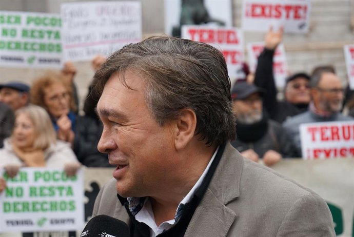 Archivo - El diputado de Teruel Existe al Congreso, Tomás Guitarte.