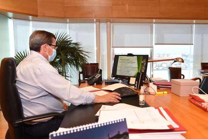 El presidente de la Diputación de Granada, José Entrena.