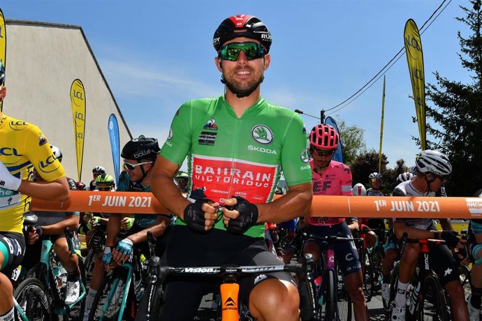 El ciclista italiano Sonny Colbrelli (Team Bahrain Victorious), ganador de la tercera etapa del Critérium du Dauphiné 2021