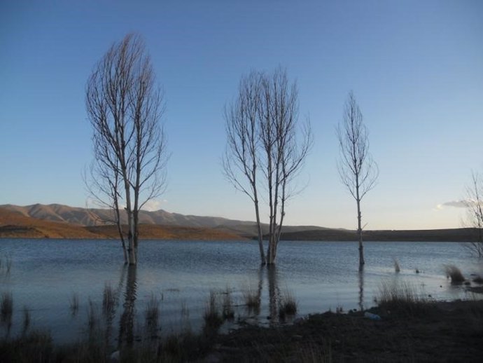 El lago Tislit se encuentra en las montañas del Alto Atlas de Marruecos. El siguiente paso es obtener más archivos sedimentarios de alta resolución de depósitos cercanos a la costa de Marruecos.