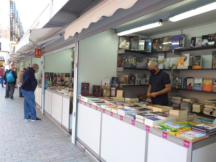 Archivo - Inauguracion de la Feria del Libro de Xixón