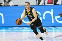 El Lenovo Tenerife golpea primero a un irreductible San Pablo Burgos