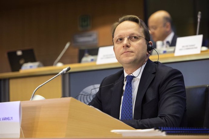 Archivo - HANDOUT - 14 November 2019, Belgium, Brussels: European Commissioner designate for Neighbourhood and Enlargement Oliver Varhelyi attends his hearing at the European Parliament in Brussels. Photo: Lukasz Kobus/European Commission/dpa - ATTENTIO