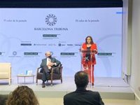 Colau demana repensar el model d'infraestructures més enll de l'ampliació de l'Aeroport
