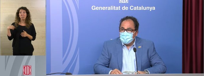 El director general de Relaciones Laborales, Trabajo Autónomo, Seguridad y Salud Laboral de la Generalitat, Enric Vinaixa, en rueda de prensa