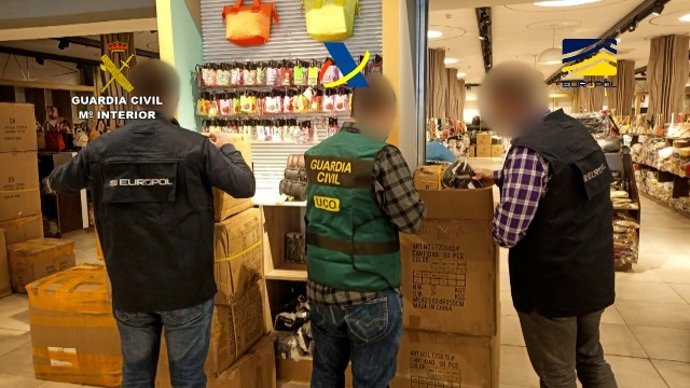 Desarticulada una red china que movió 105 millones en siete años y explotaba a mujeres