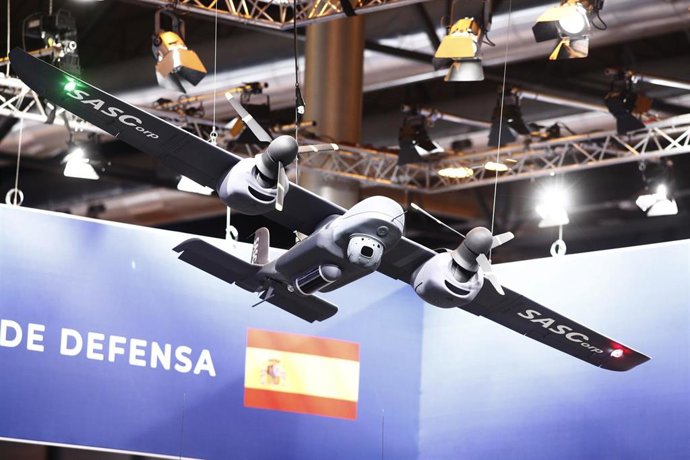 Archivo - Un dron de vigilancia, expuesto en la primera Feria Internacional de Defensa y Seguridad (FEINDEF) en 2017