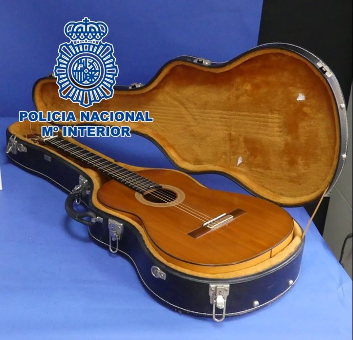Guitarra valorada en 25.000 euros, recuperada tras el robo.
